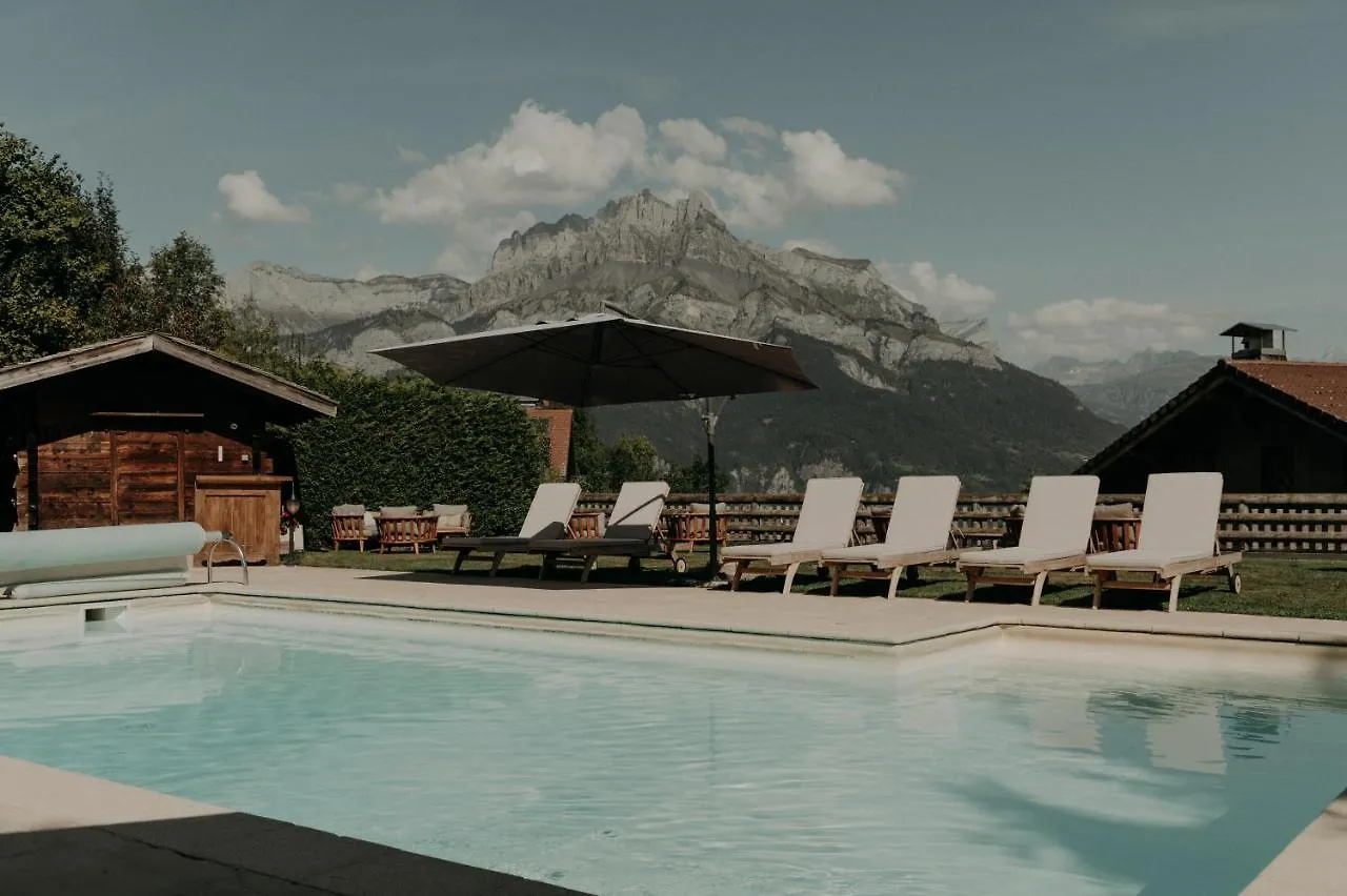 Hotel Les Roches Fleuries Кордон