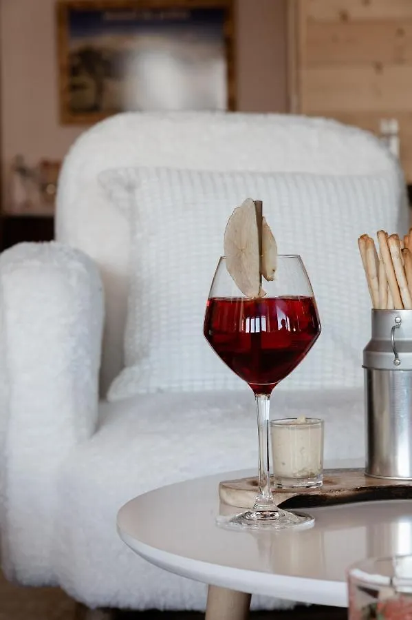 Hotel Les Roches Fleuries Кордон Франция
