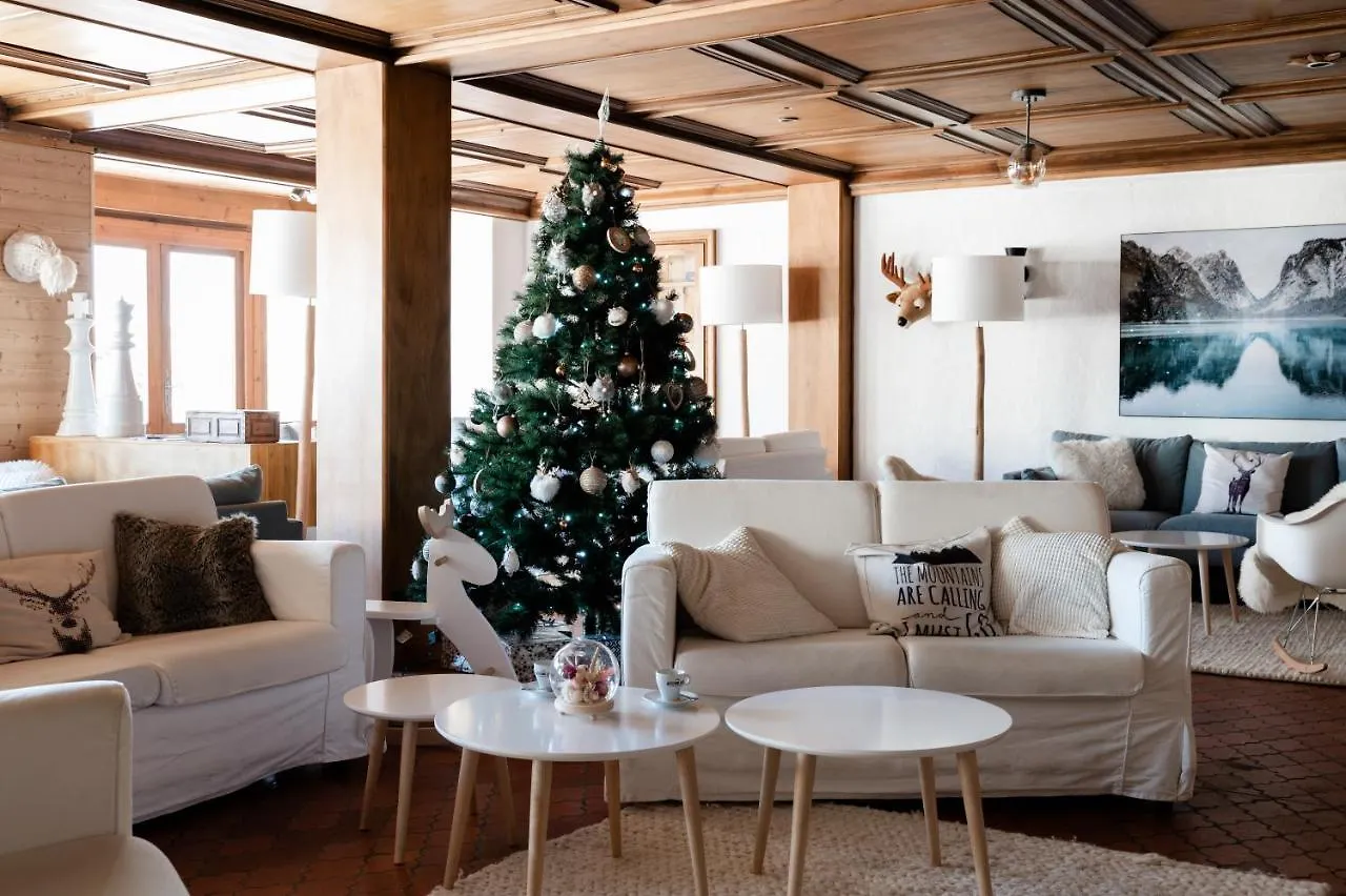 Hotel Les Roches Fleuries Кордон 4*,