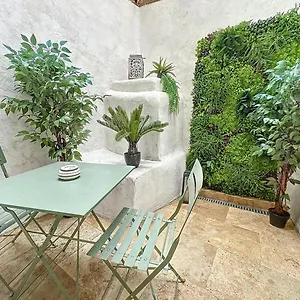 le-petit-patio-aix-en-provence.aixenprovencehotels.org/